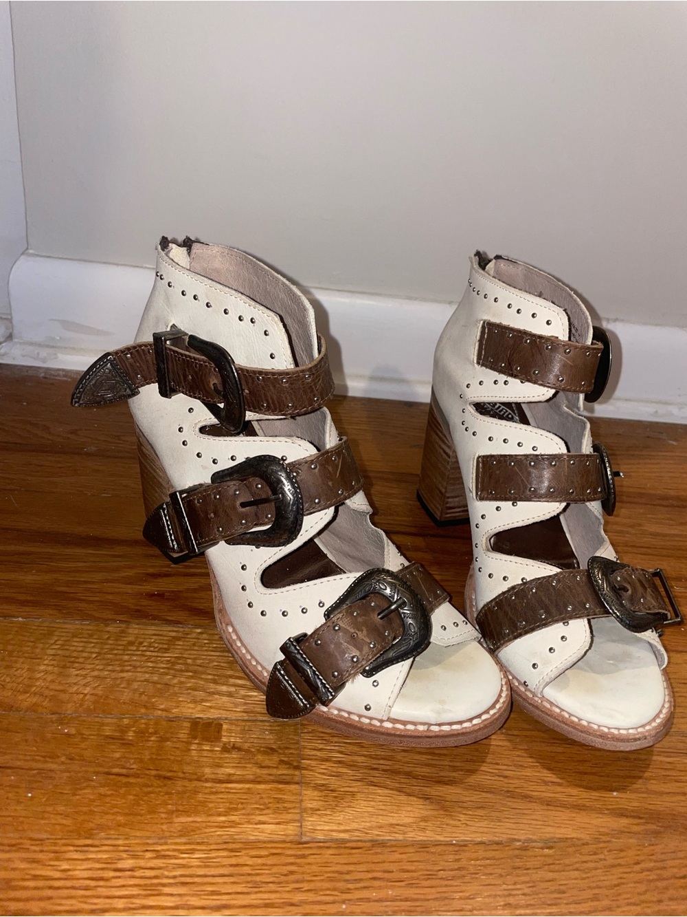 FreeBird Women’s Cream and Brown Buckle Western Block Heel Sandals